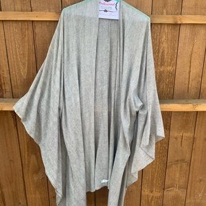 Cashmere Kimono shawl wrap. Handmade in Nepal. Beige/sand
